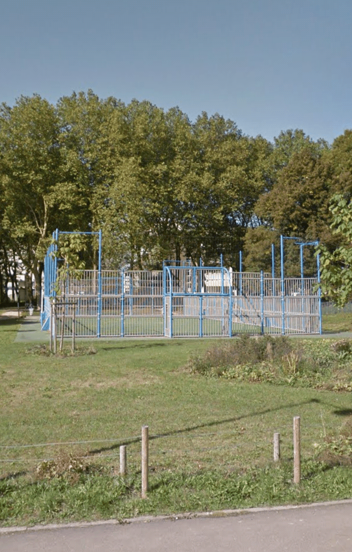 Terrain de football de la Cité Verte