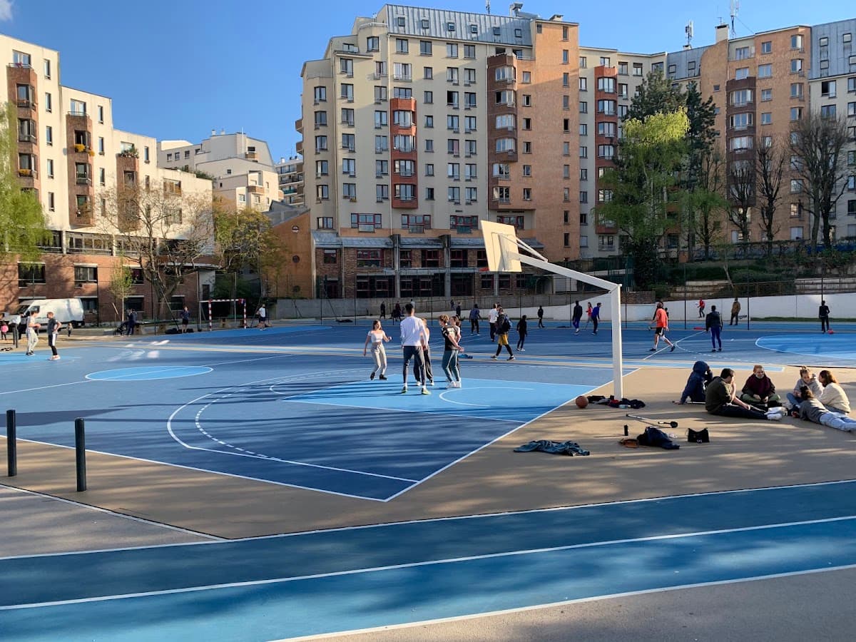 TERRAIN DES SPORTS DE SAVIGNARGUES